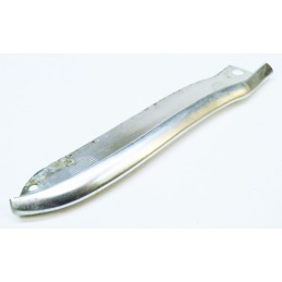 USED 1965 REAR WHEEL REARWARD TRIM END - RIGHT SIDE