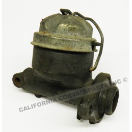 USED MASTER CYLINDER - 1964-66