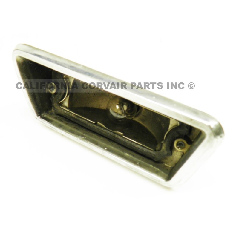 USED 1965-69 FRONT SIGNAL LIGHT HOUSING - RIGHT SIDE