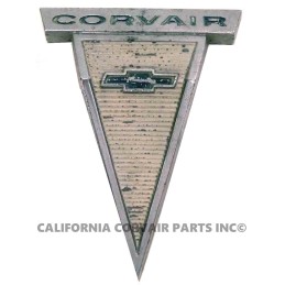 USED 1962 CENTER EMBLEM