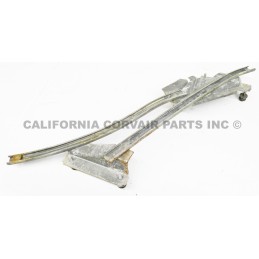 USED 1965-69 QUARTER WINDOW FRONT GUIDE - RIGHT SIDE