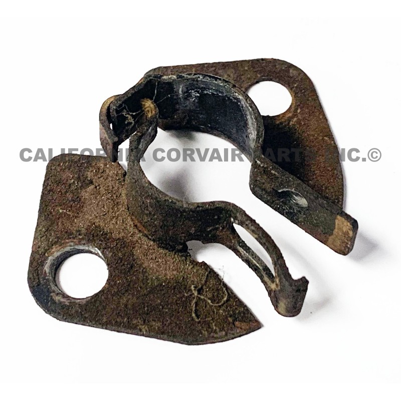 USED CRANKCASE VENT PIPE CLAMP
