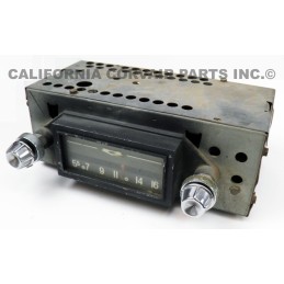 USED AM RADIO - 1960