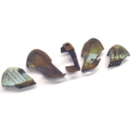 USED SET WAGON REAR BUMPER BRACKETS